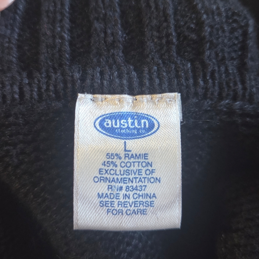 Austin Clothing Co. Black Sweater - Picture 10 of 10